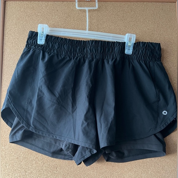 Women’s running shorts.. - Picture 2 of 4